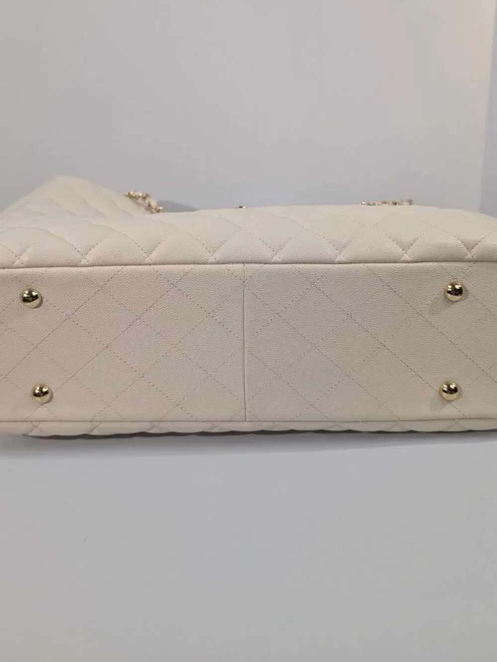Chanel White Caviar Leather Classic Shopping Tote (GST) Turnlock Bag